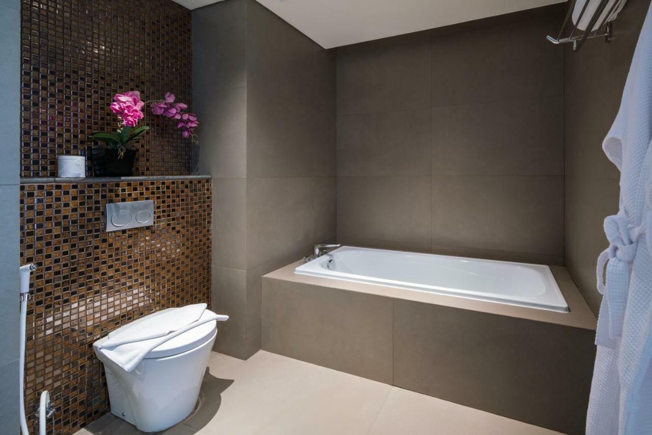Luminor Hotel Jakarta Kota By Wh ภายนอก รูปภาพ