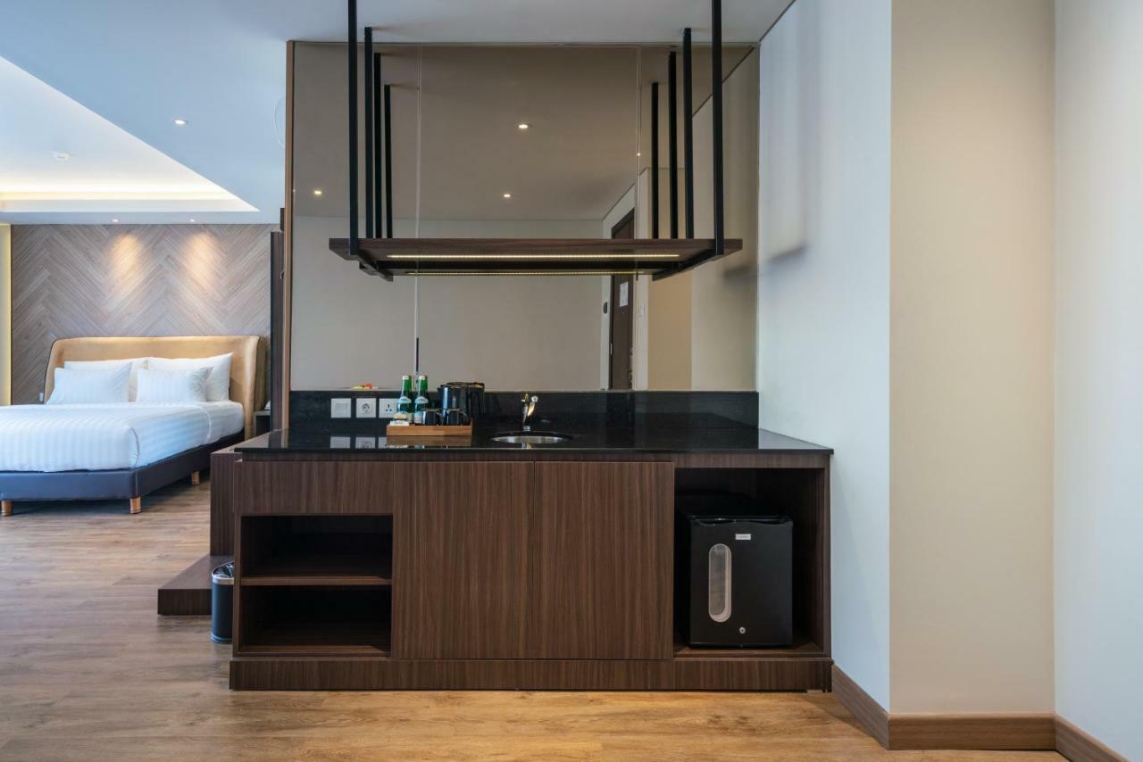 Luminor Hotel Jakarta Kota By Wh ภายนอก รูปภาพ