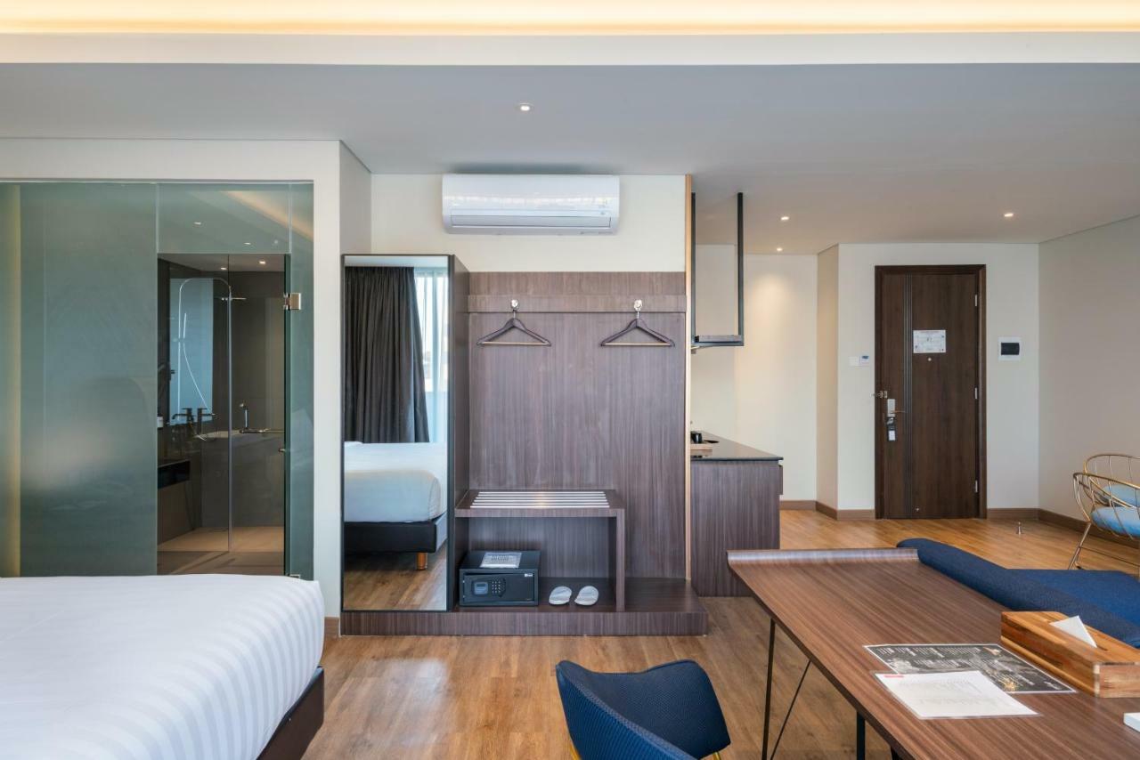 Luminor Hotel Jakarta Kota By Wh ภายนอก รูปภาพ